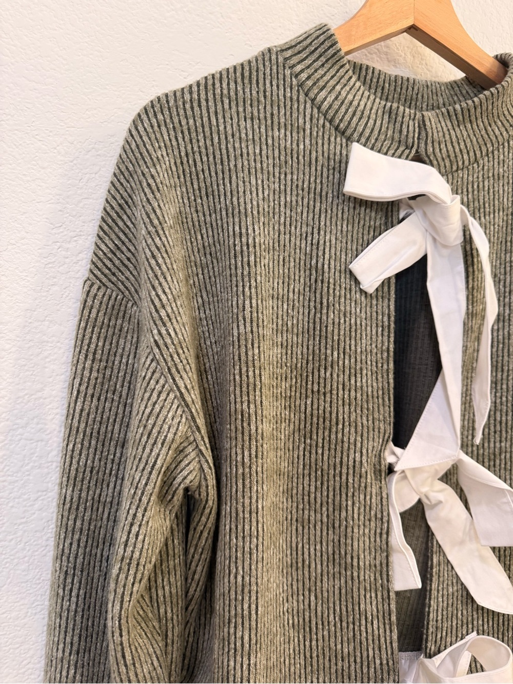 Maeve Anthropologie Long-Sleeve Bow-Back Twofer Peplum Top Olive - Large - Picture 5 of 15